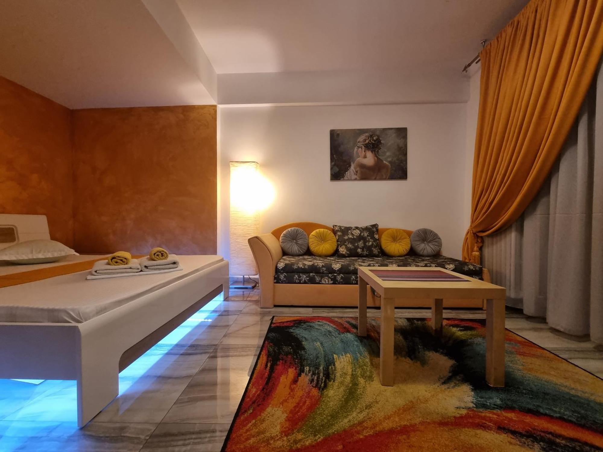 Golden Studio- Panoramic View With Terrace Bucharest Exterior photo