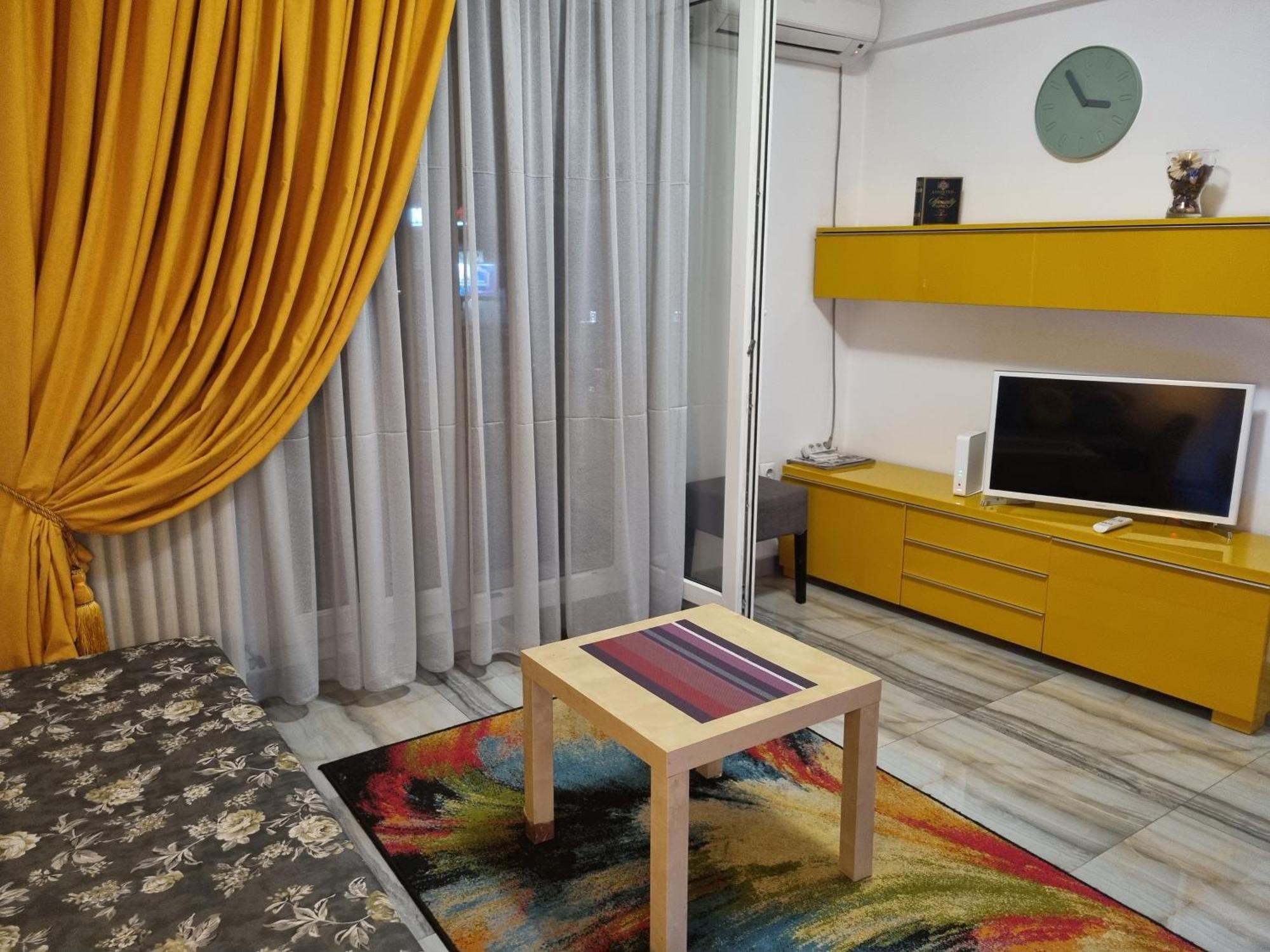 Golden Studio- Panoramic View With Terrace Bucharest Exterior photo
